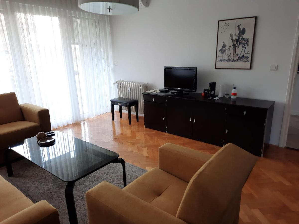 זאגרב Apartment Majatalo מראה חיצוני תמונה